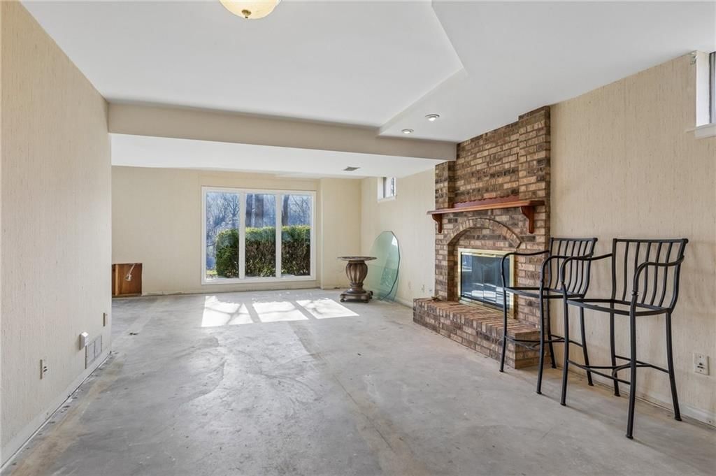 4433 NW Claymont Woods Drive — photo 31