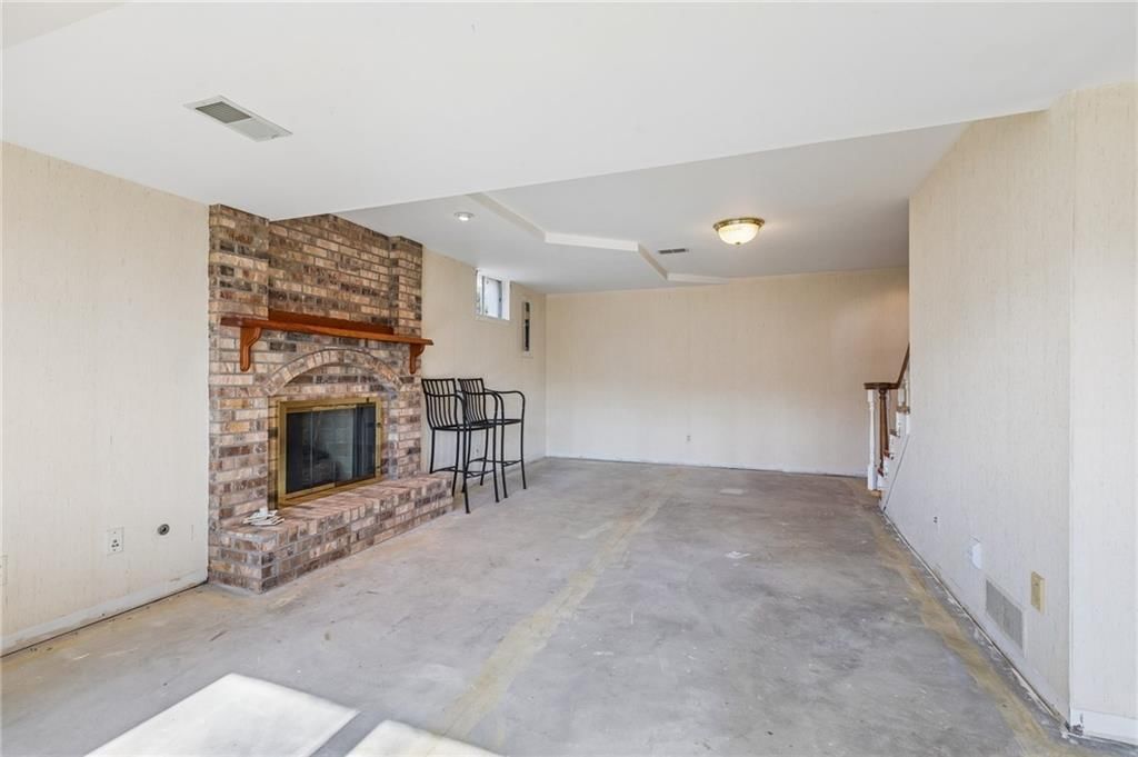 4433 NW Claymont Woods Drive — photo 33