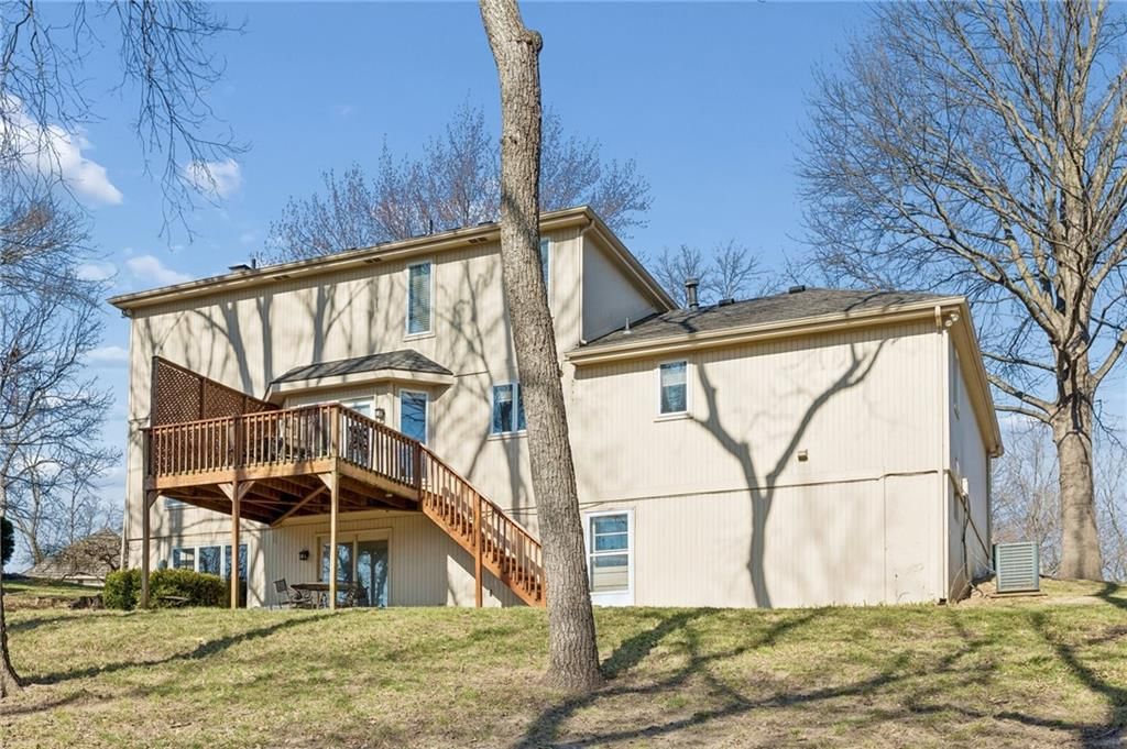 4433 NW Claymont Woods Drive — photo 42