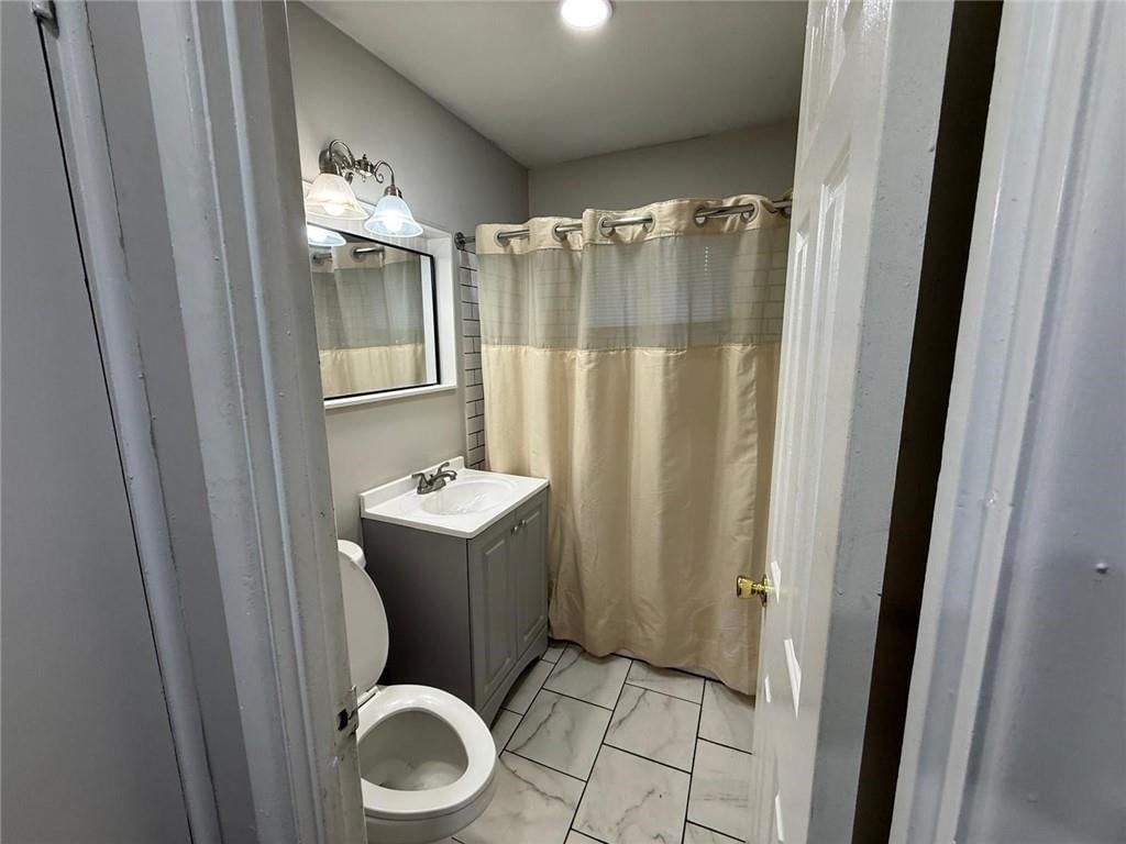 11415 Richmond Avenue — photo 10