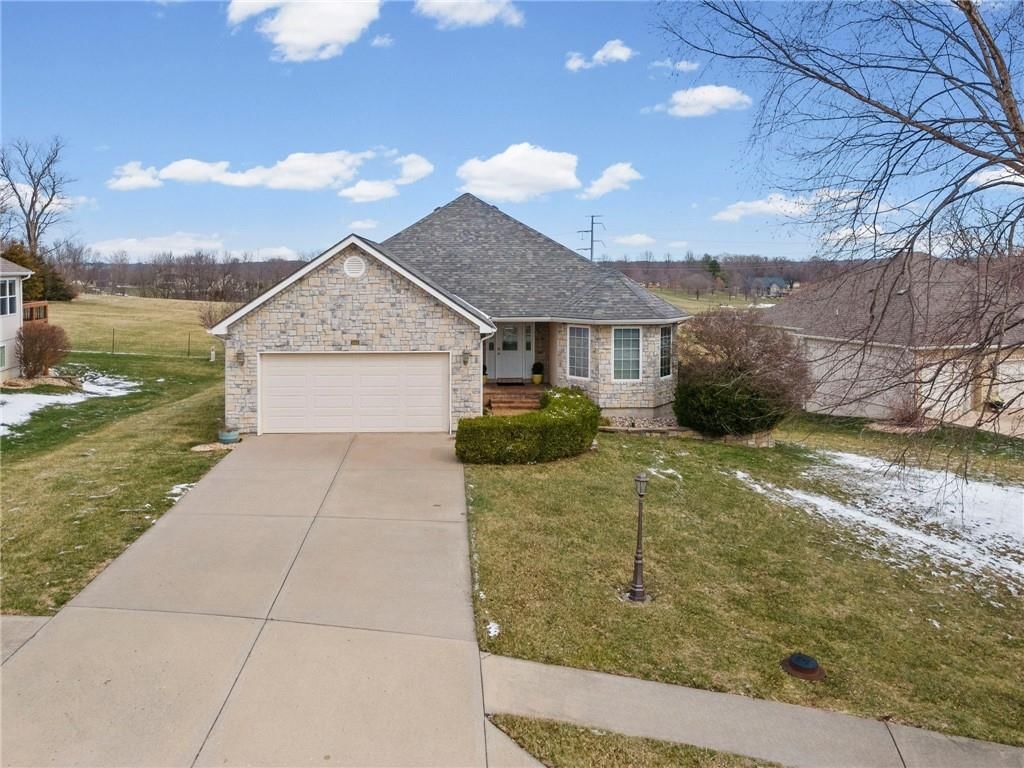 202 Prairie Rose Circle — photo 3
