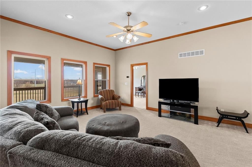 202 Prairie Rose Circle — photo 6