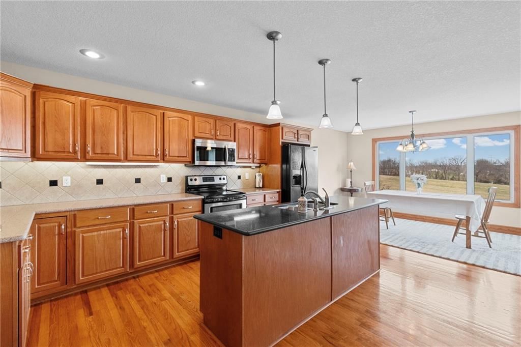 202 Prairie Rose Circle — photo 10