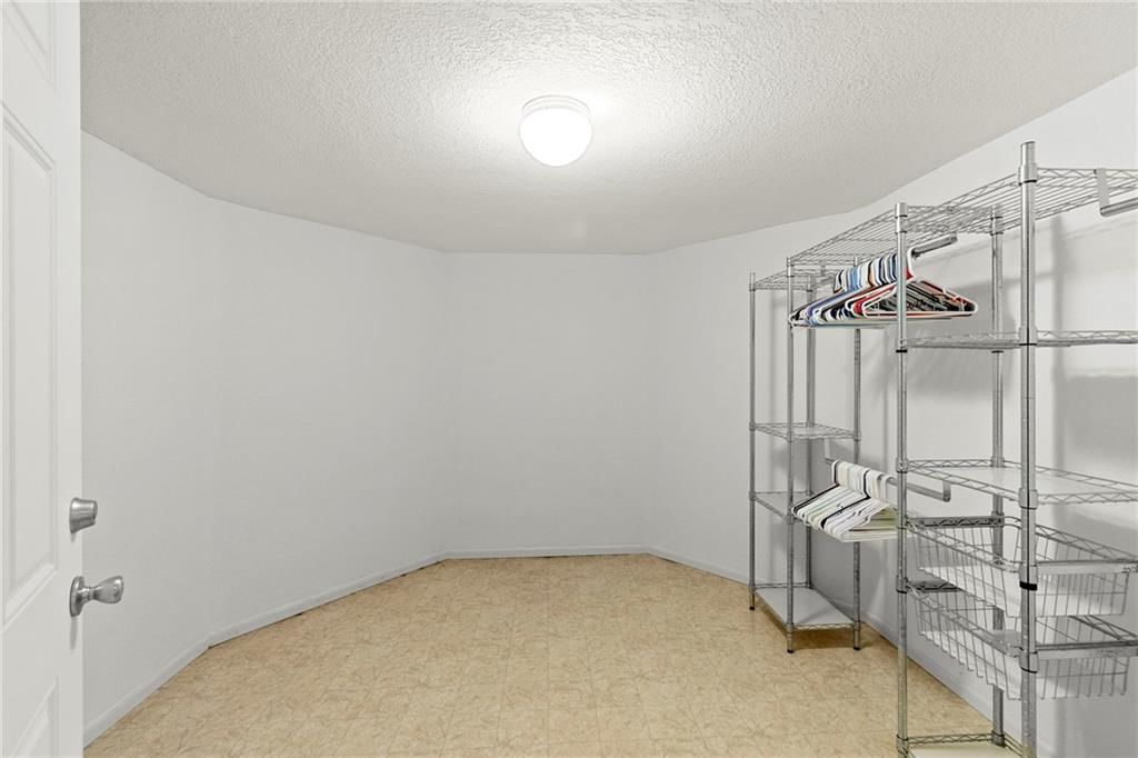 202 Prairie Rose Circle — photo 33