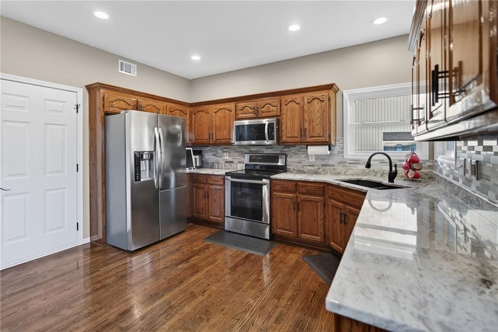 1308 NE 105th Terrace — photo 10