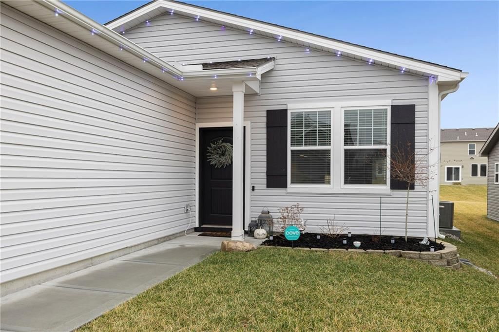 27113 E Cedar Grove Drive — photo 2