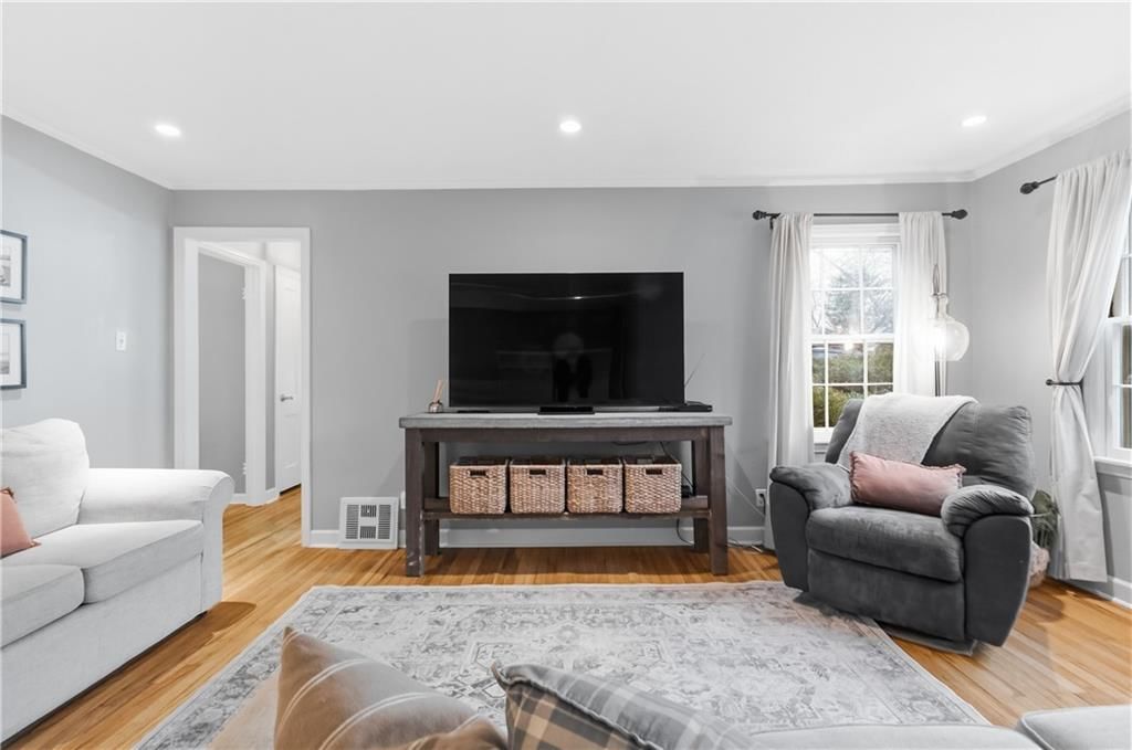 5327 Rosewood Street — photo 8