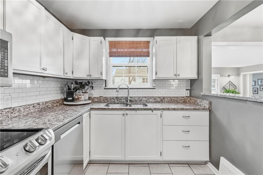 5327 Rosewood Street — photo 10