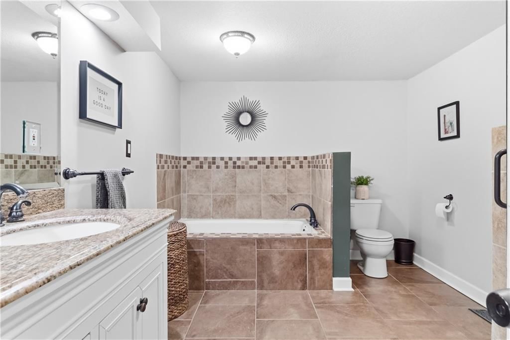 5327 Rosewood Street — photo 20