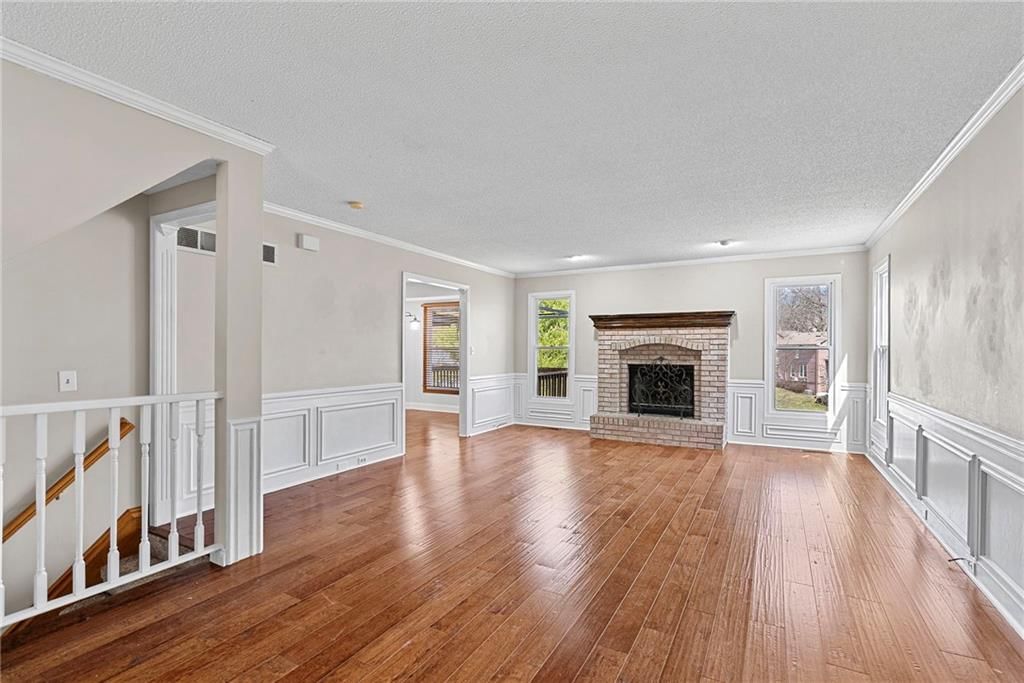 2402 SW Springcreek Court — photo 11