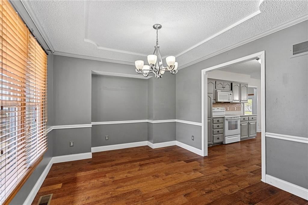2402 SW Springcreek Court — photo 18