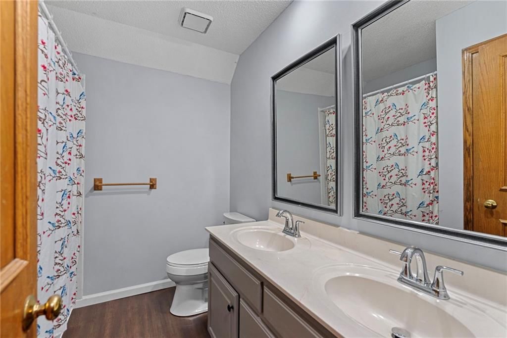2402 SW Springcreek Court — photo 28