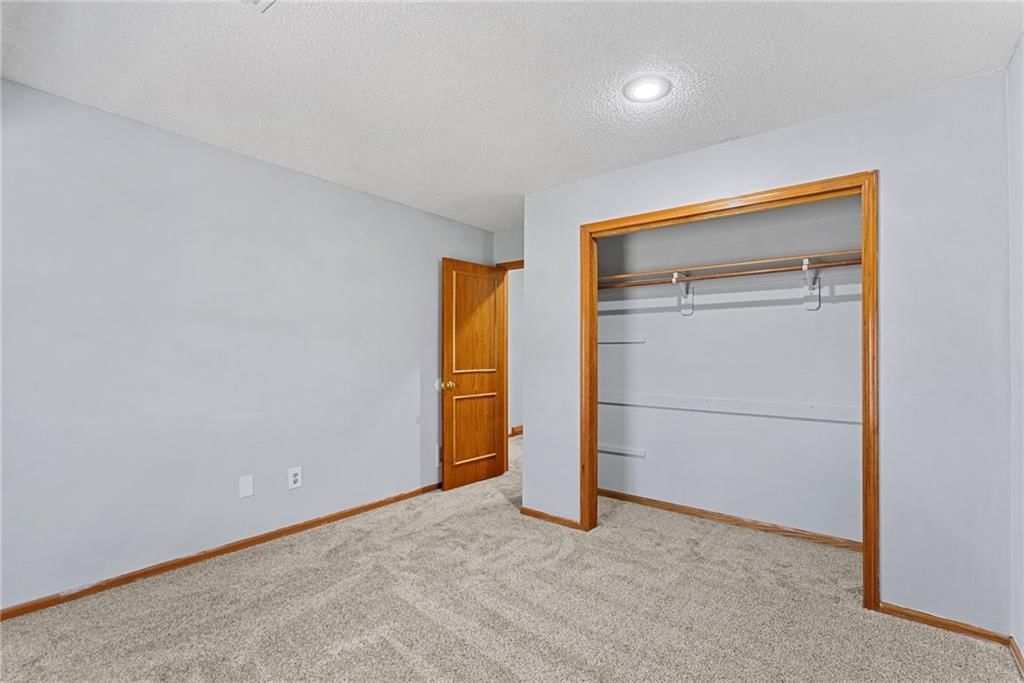 2402 SW Springcreek Court — photo 32