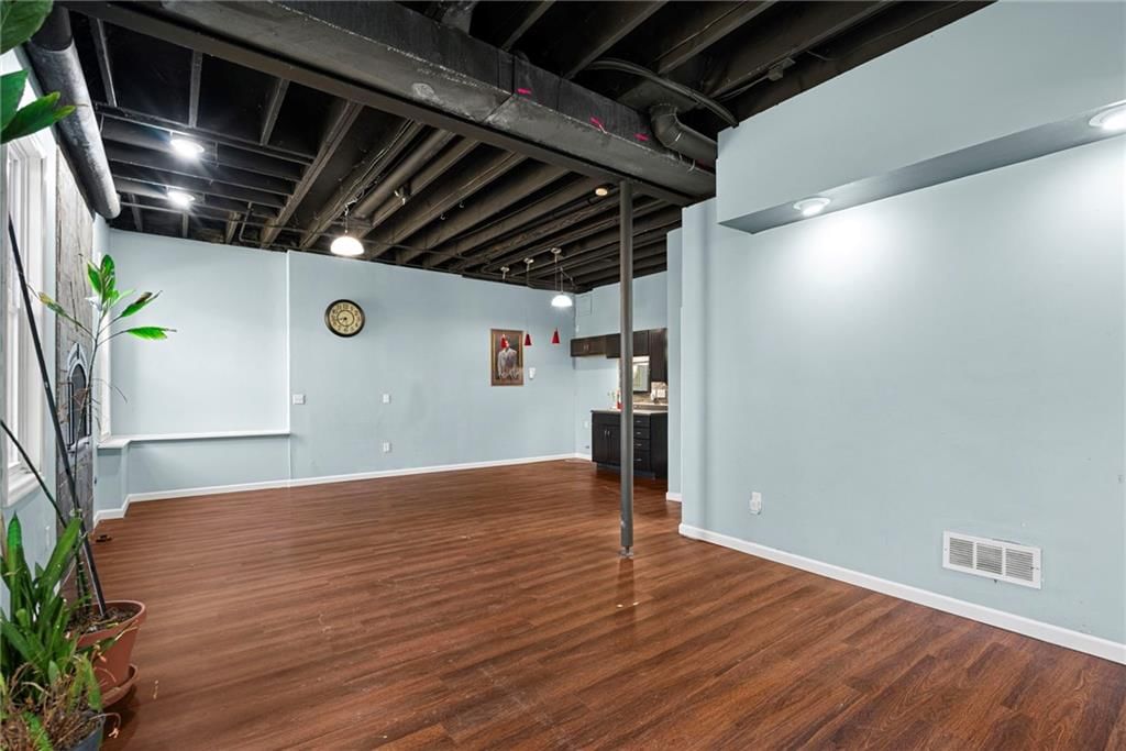 2402 SW Springcreek Court — photo 35