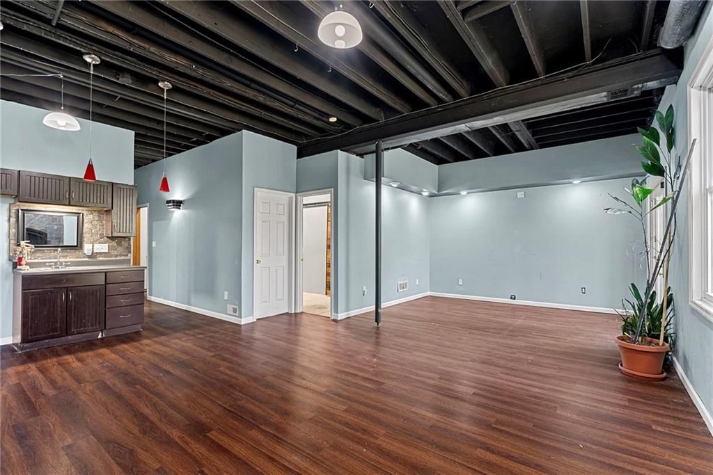 2402 SW Springcreek Court — photo 37
