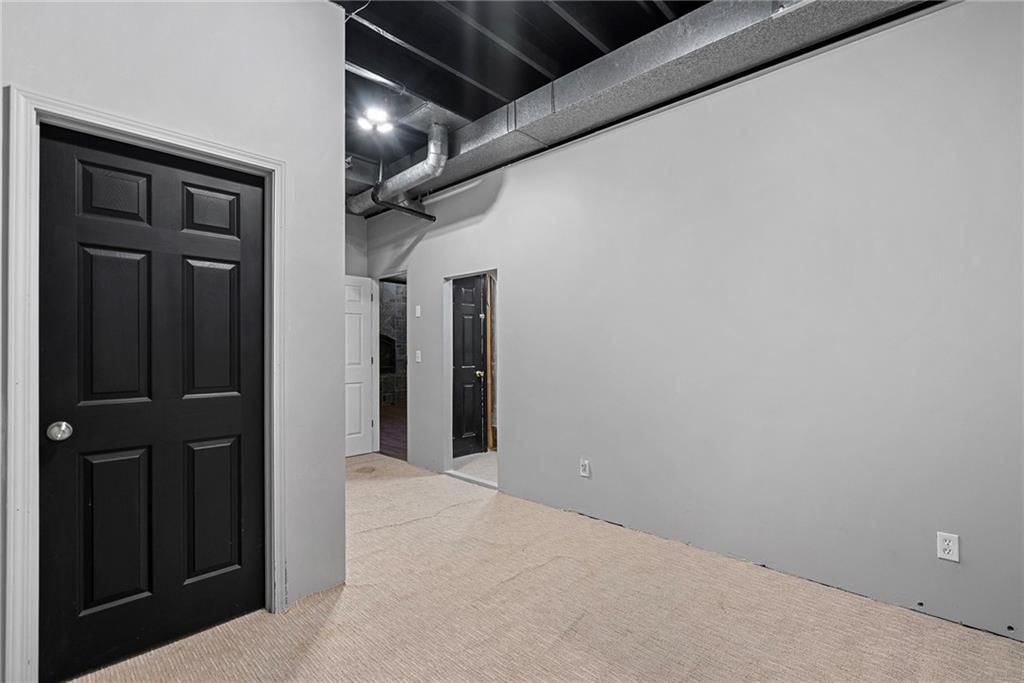 2402 SW Springcreek Court — photo 38