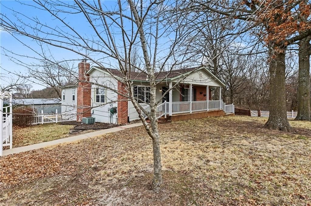 1492 SW Hook Road — photo 22