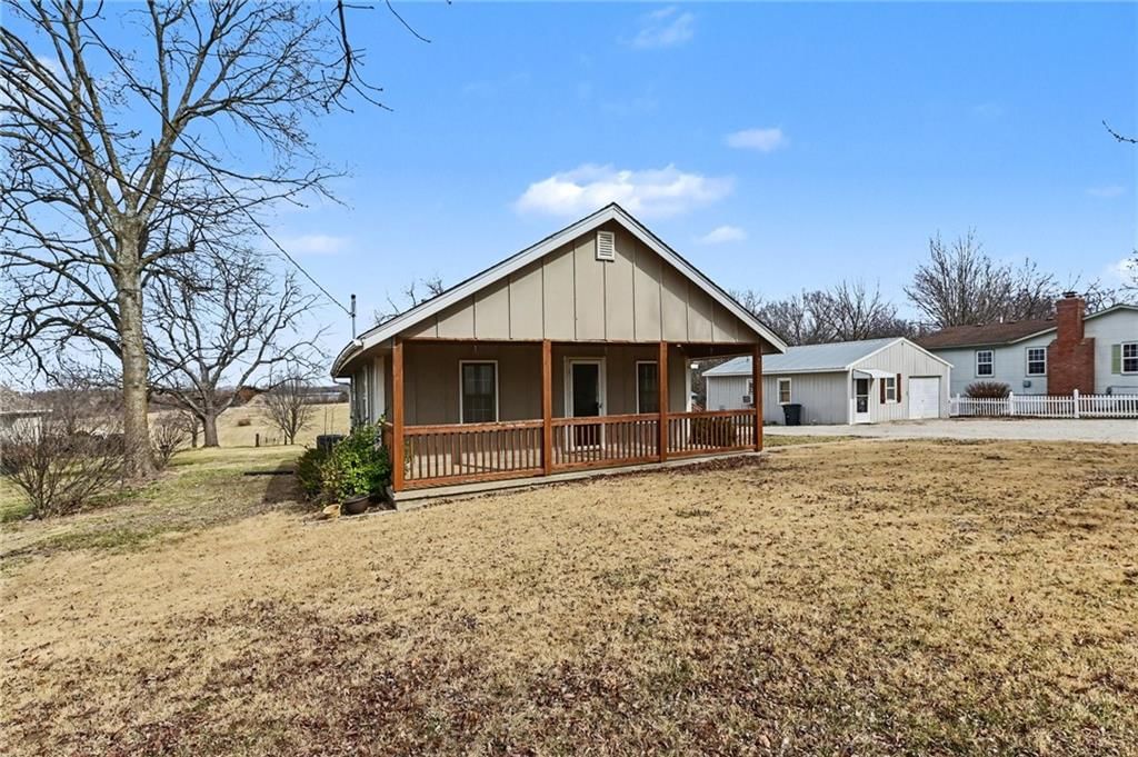1492 SW Hook Road — photo 23