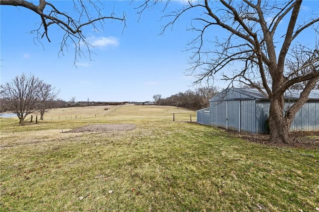 1492 SW Hook Road — photo 44