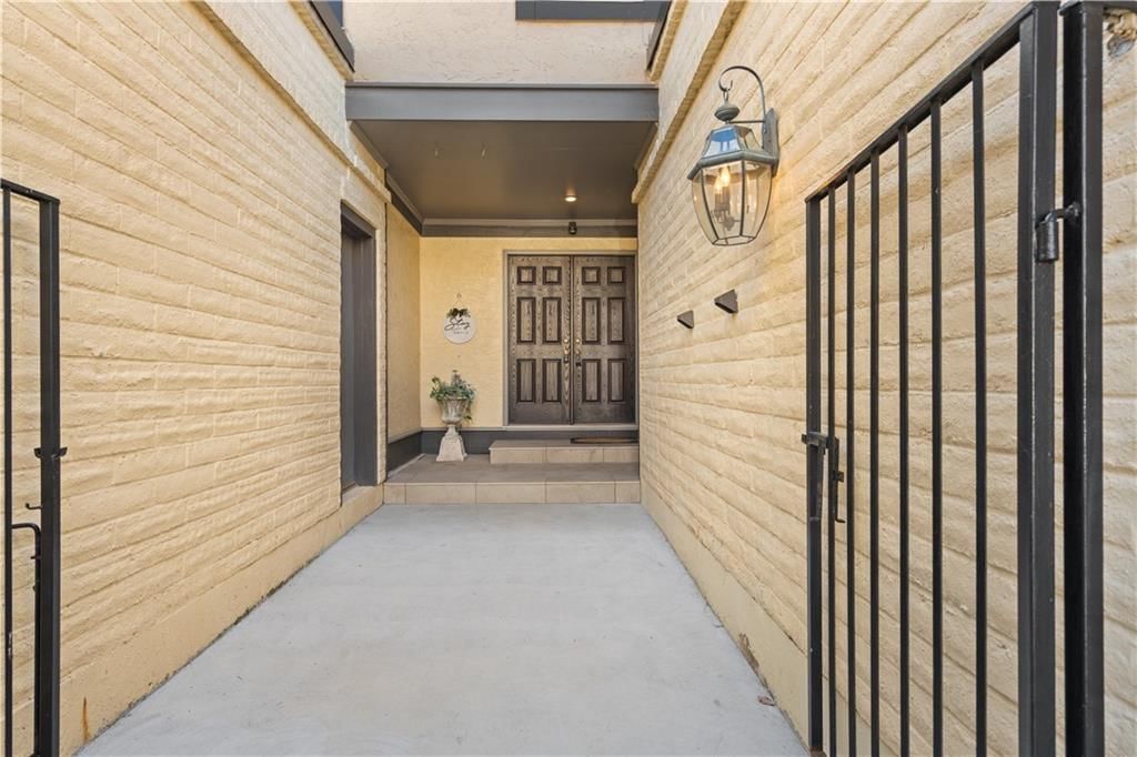 6735 W 108th Terrace — photo 5