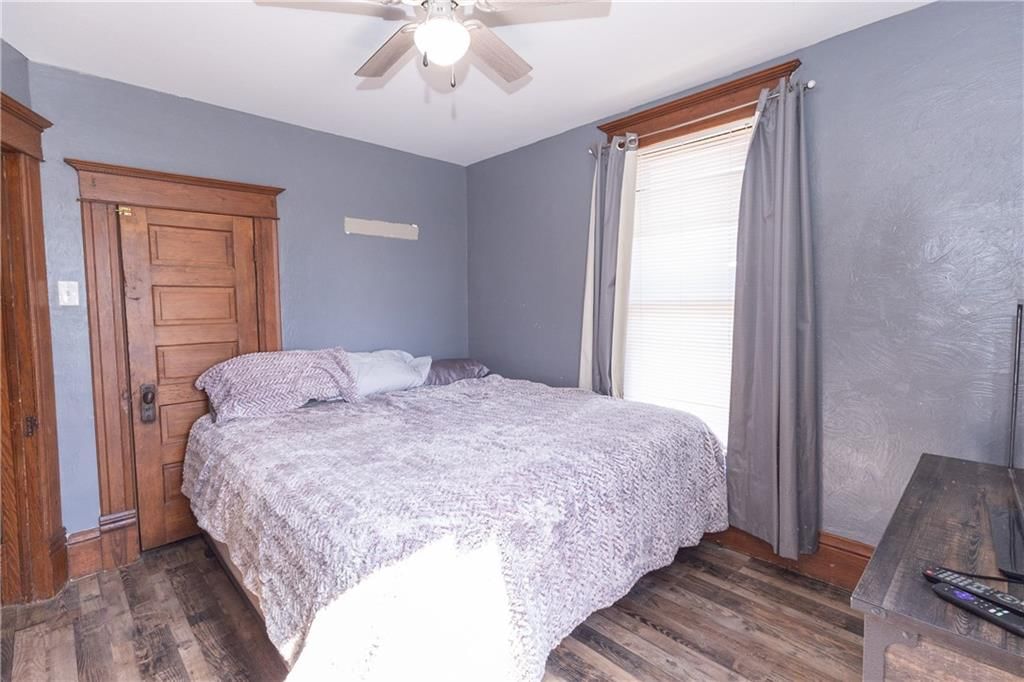 614 W Oak Street — photo 7