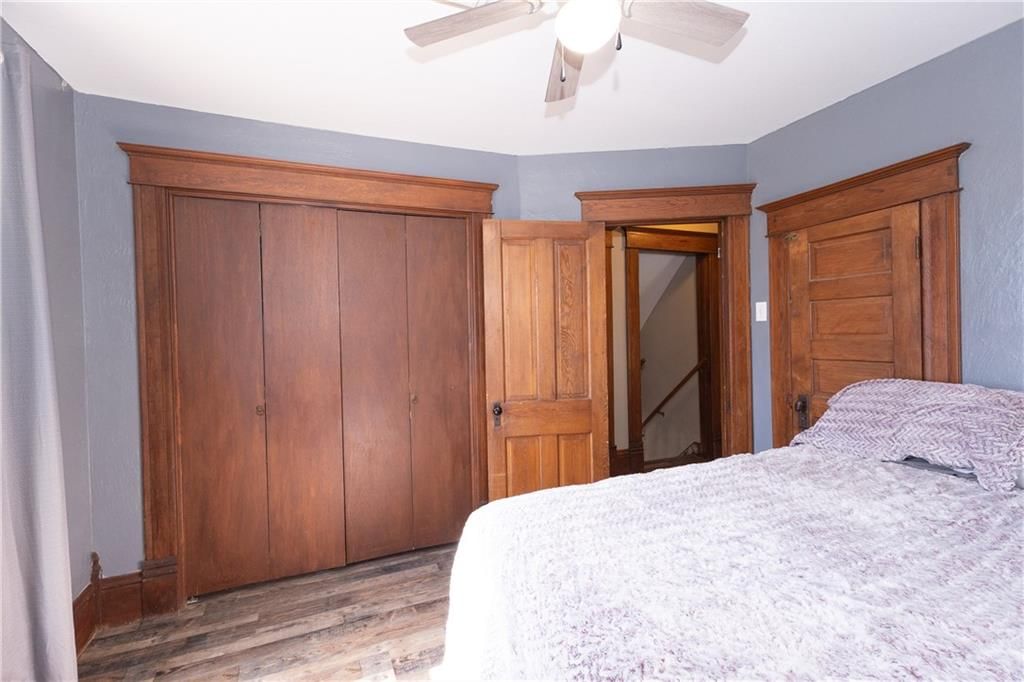 614 W Oak Street — photo 8