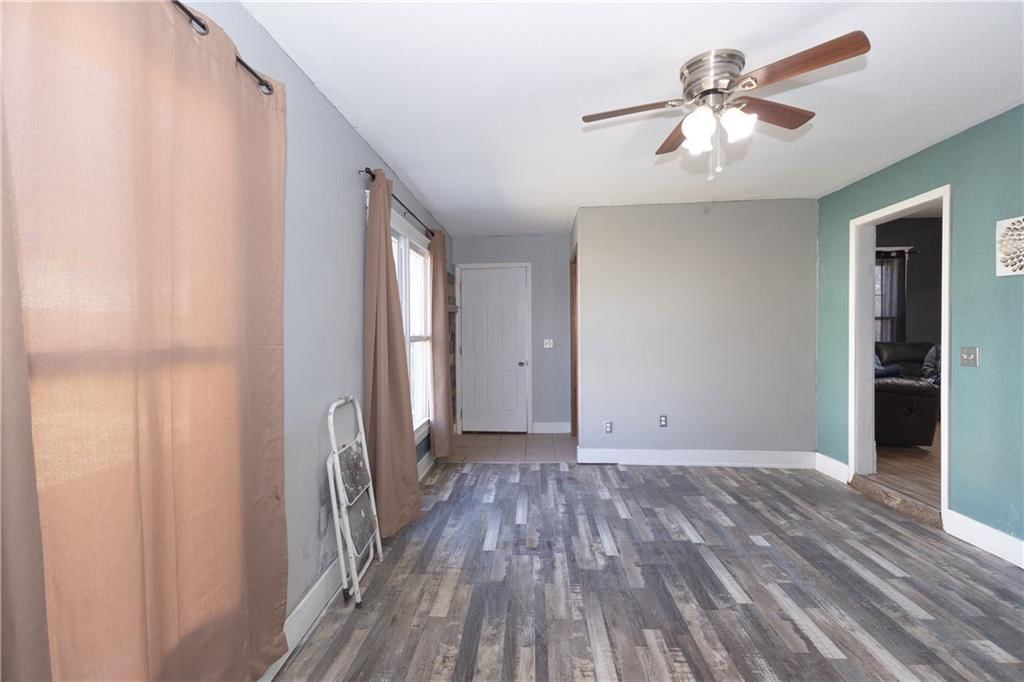 614 W Oak Street — photo 26