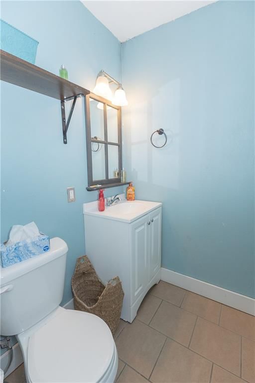 614 W Oak Street — photo 28
