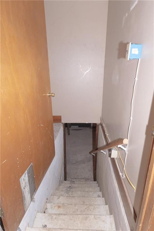 614 W Oak Street — photo 30