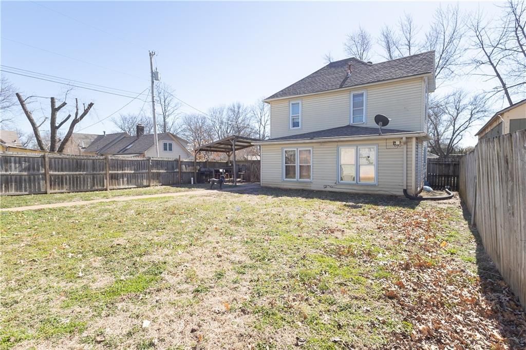 614 W Oak Street — photo 35