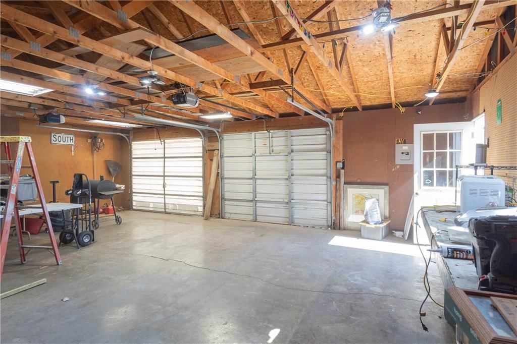 614 W Oak Street — photo 38