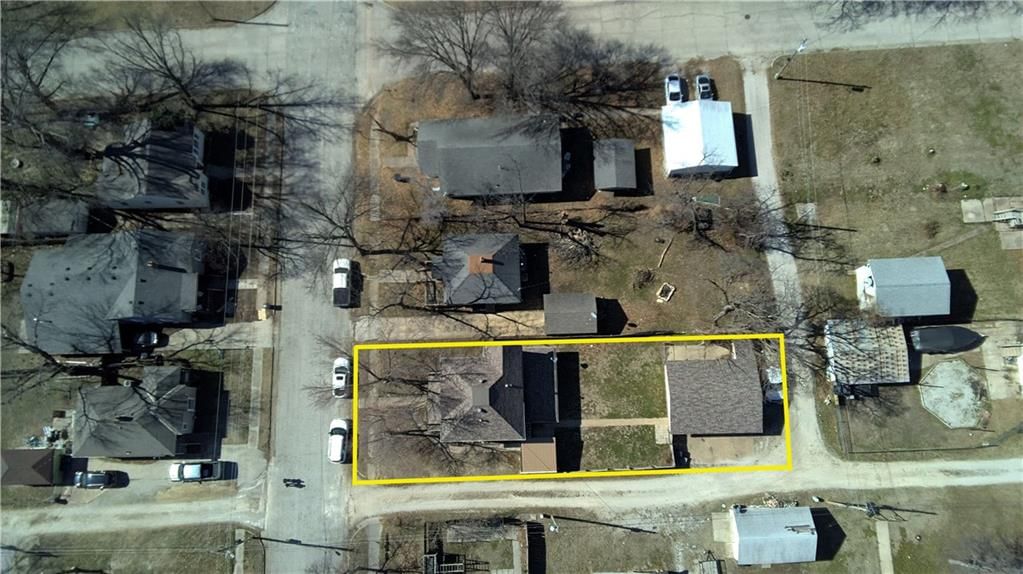 614 W Oak Street — photo 41
