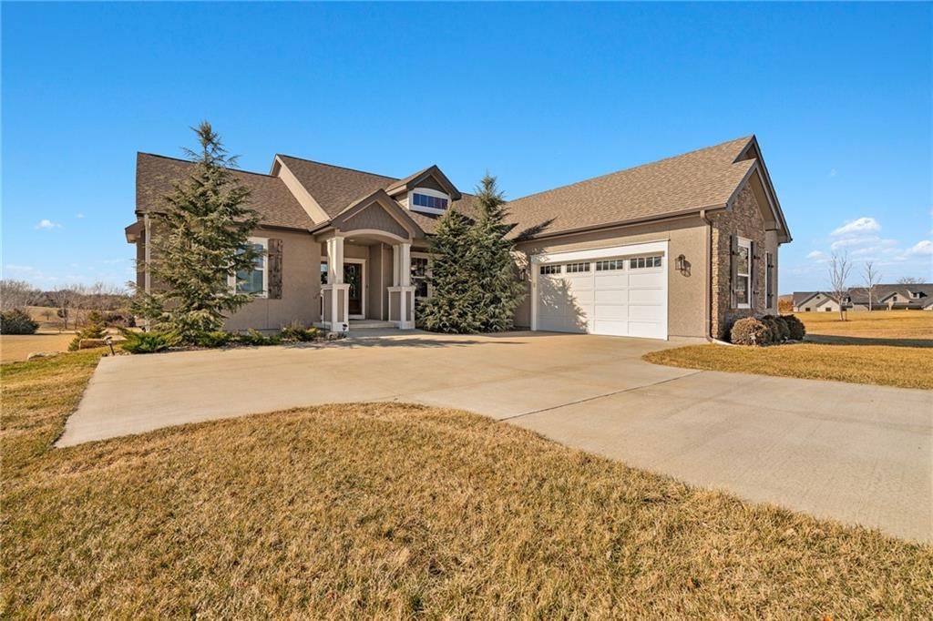 12706 Ashley Court, Lawrence, KS