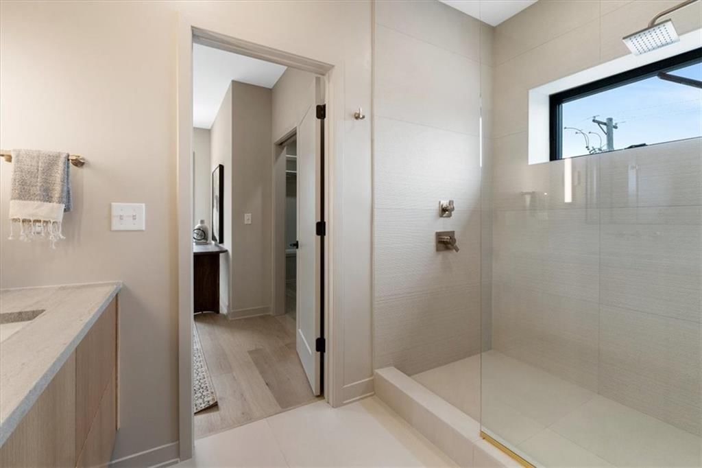 1911 Locust Street — photo 14