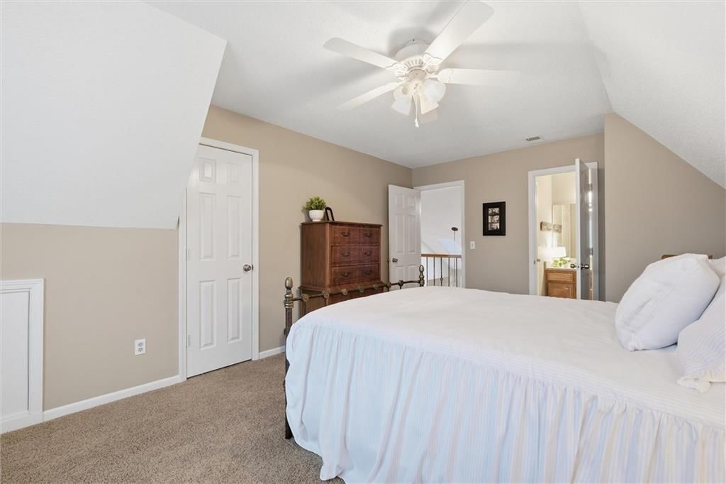 6114 W 157th Terrace — photo 31
