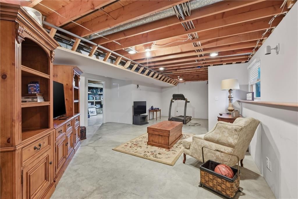 6114 W 157th Terrace — photo 35