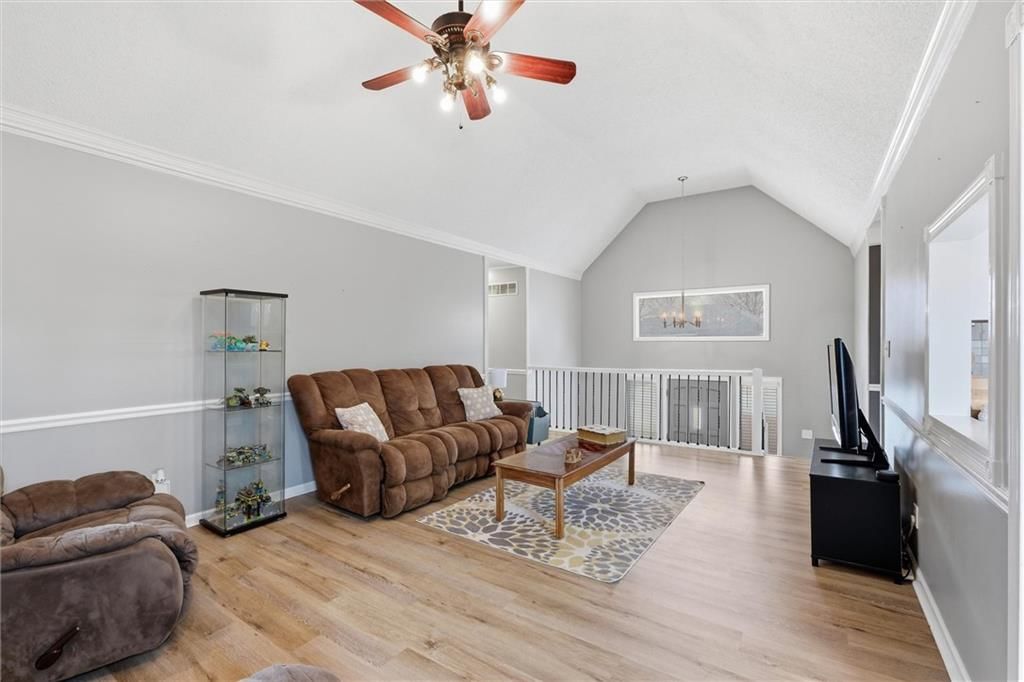 5587 Gleason Road — photo 7