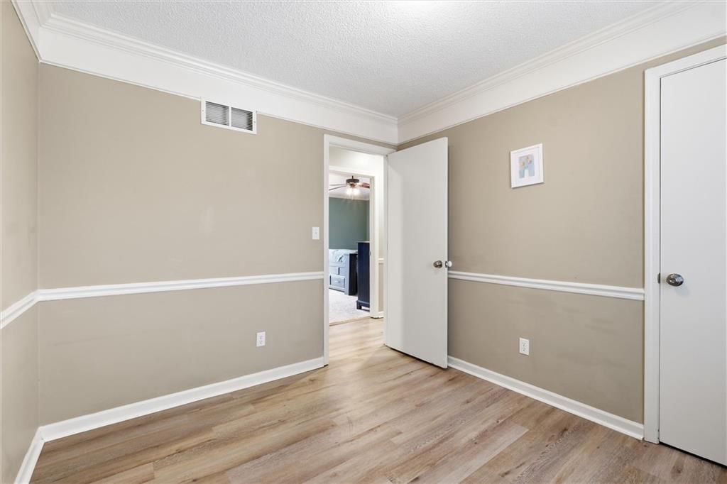 5587 Gleason Road — photo 23