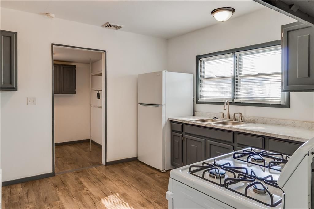 507 Bellevue Street — photo 13