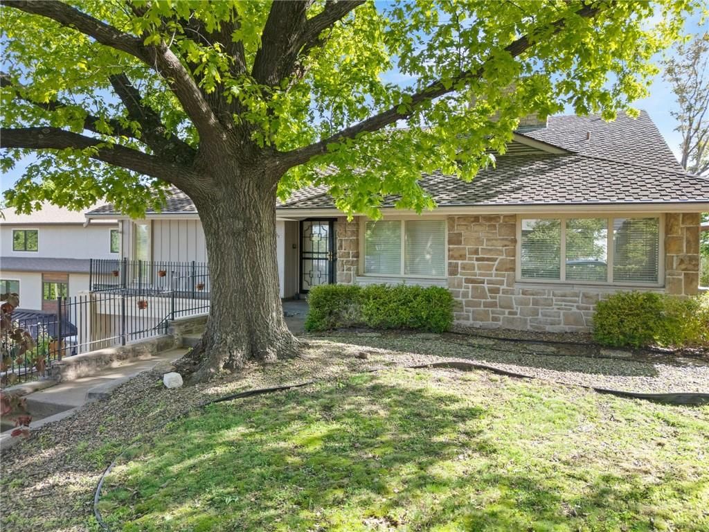 3630 N Briarcliff Road — photo 5