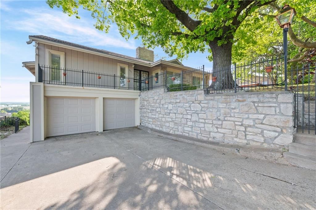 3630 N Briarcliff Road — photo 7