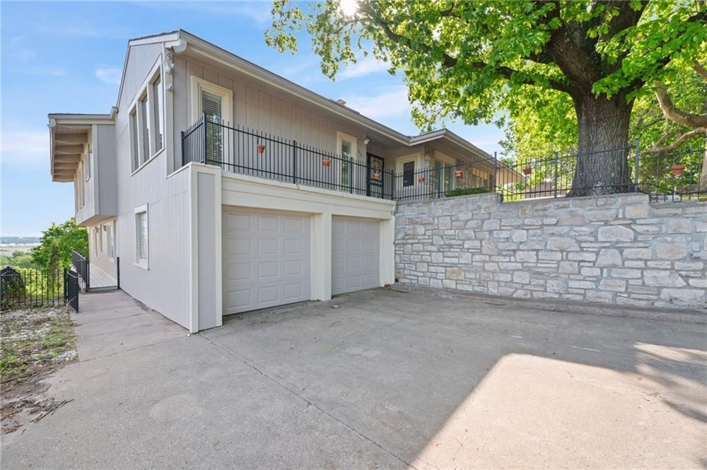 3630 N Briarcliff Road — photo 8