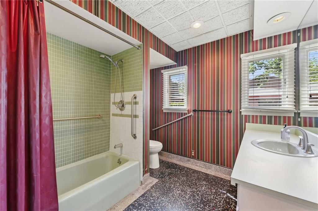 3630 N Briarcliff Road — photo 55