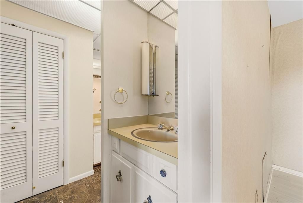 3630 N Briarcliff Road — photo 60