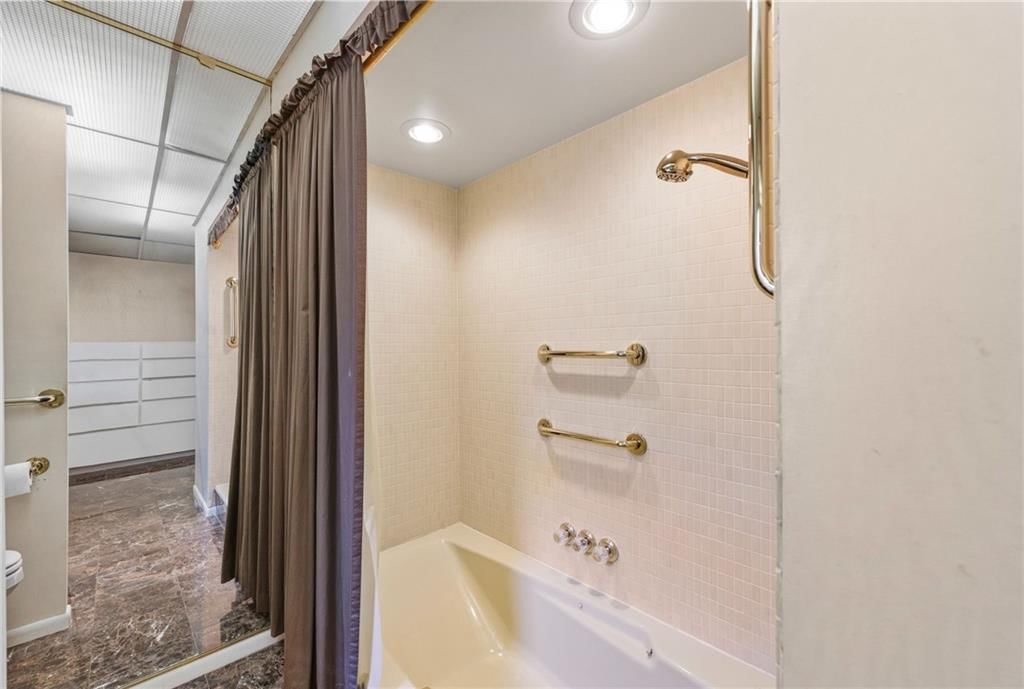 3630 N Briarcliff Road — photo 62