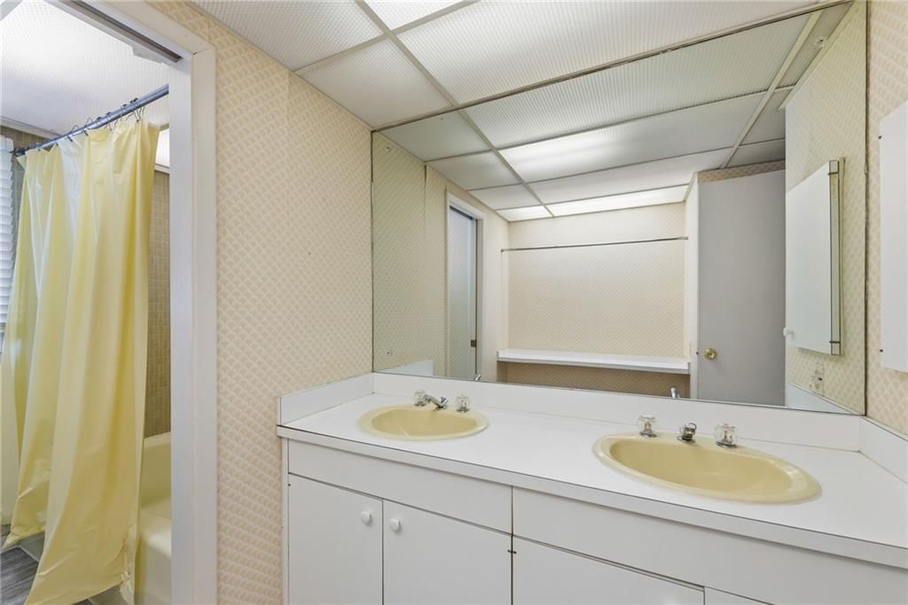 3630 N Briarcliff Road — photo 72