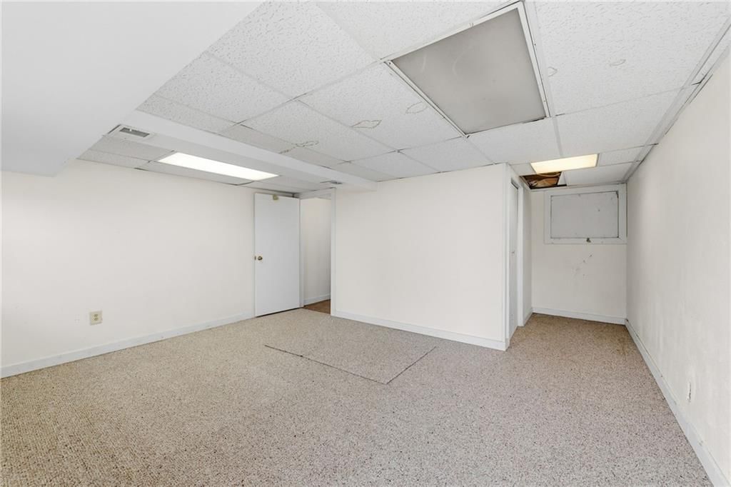 3630 N Briarcliff Road — photo 75