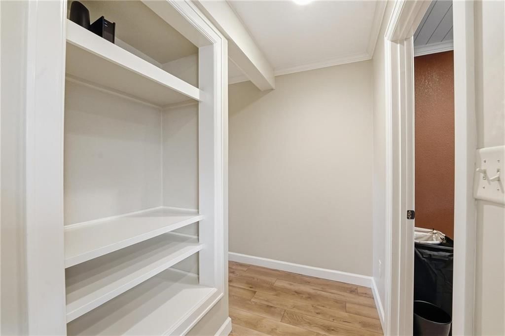 3106 Oakcrest Drive — photo 17