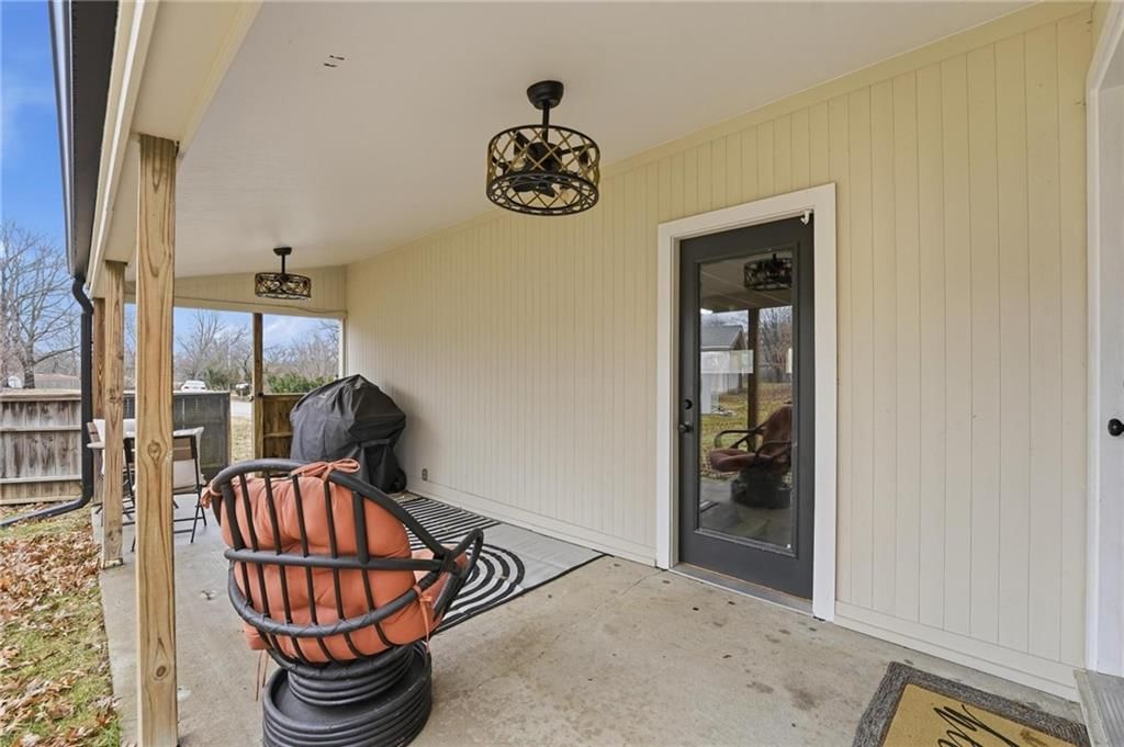3106 Oakcrest Drive — photo 32