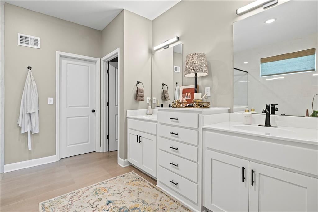 1810 Garden Court — photo 23